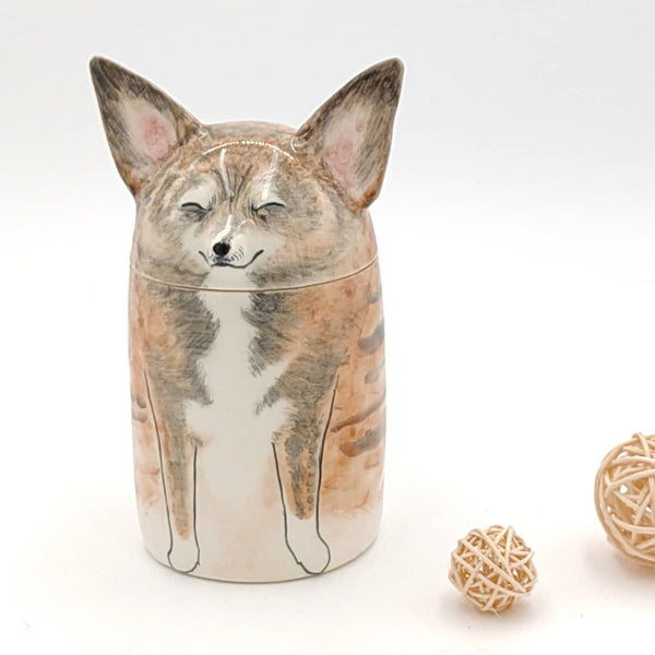 セミドーム型カバー付き・名入れ可ペット骨壺　―　特別な思い出のために／多目的ボックス　オーダーメイド