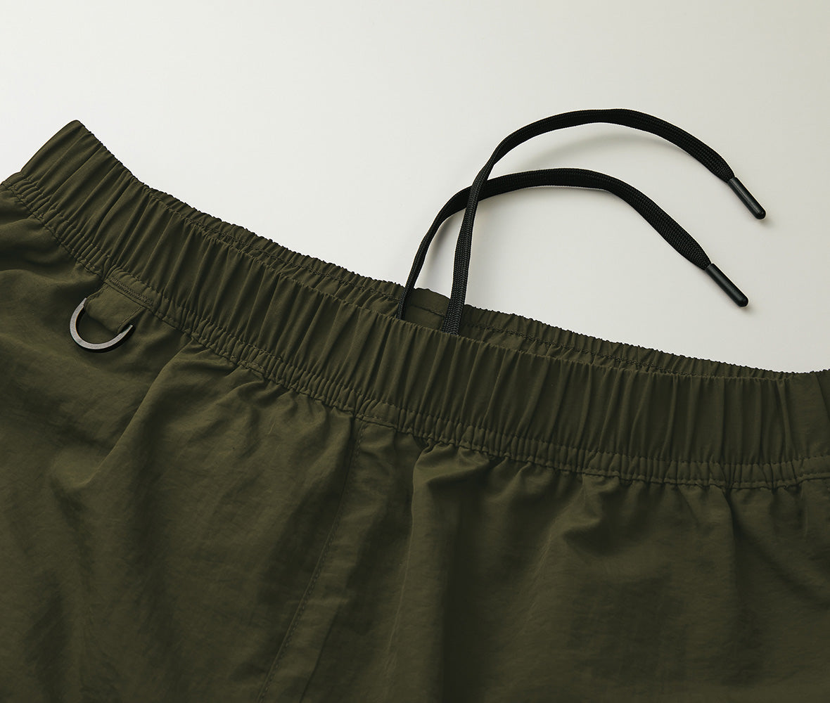 ナイロン リラックス ショーツ